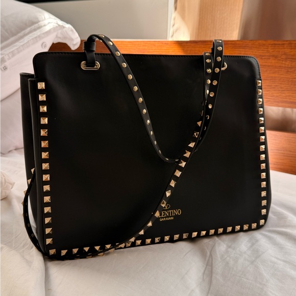 Valentino Garavani Rockstud Leopard Pony Hair Tote Bag - Picture 6 of 12